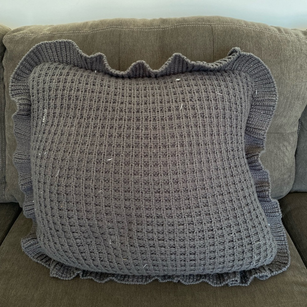 Tahari Home large feather filled decor pillow. Dark grey knit chunky knit cover